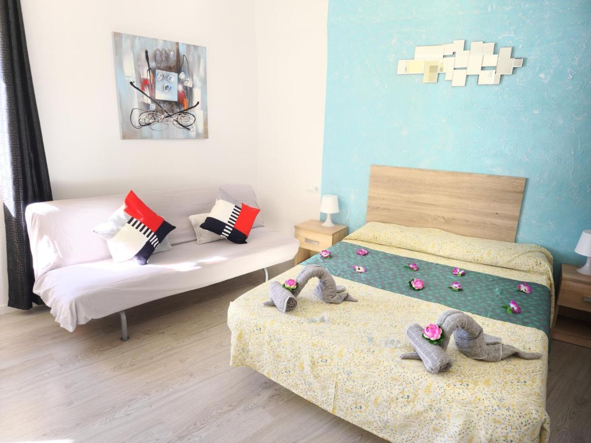 Daniel Beachfront, 2 Rooms Wifi Free Playa de las Américas Buitenkant foto